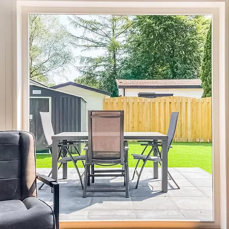 Stunning Stacaravan In Kemping 3*